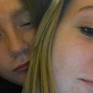 Meet your Posher, Levi